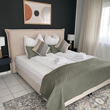 Moderne Wohnung Mit Terrasse & Parkplatz; Naehe Bwzk & Amazon Koblenz  Eksteriør billede
