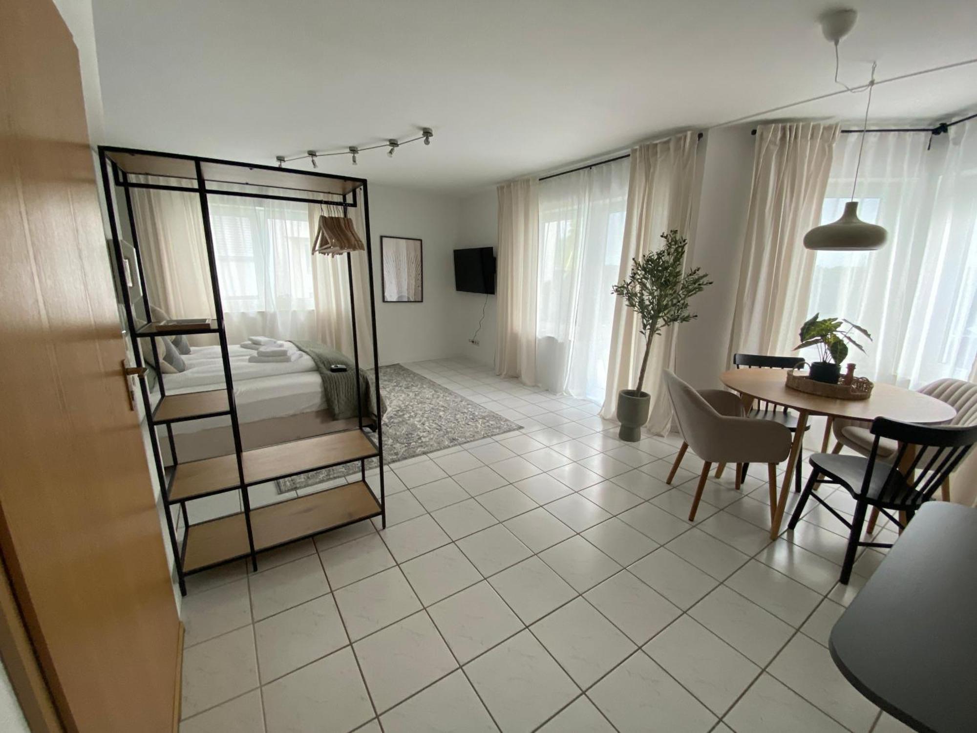Moderne Wohnung Mit Terrasse & Parkplatz; Naehe Bwzk & Amazon Koblenz  Eksteriør billede